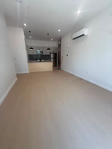 74 Webster St Photo 1