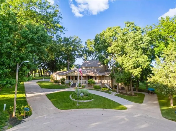 9200 NW 78th St, Weatherby Lake, MO 64152