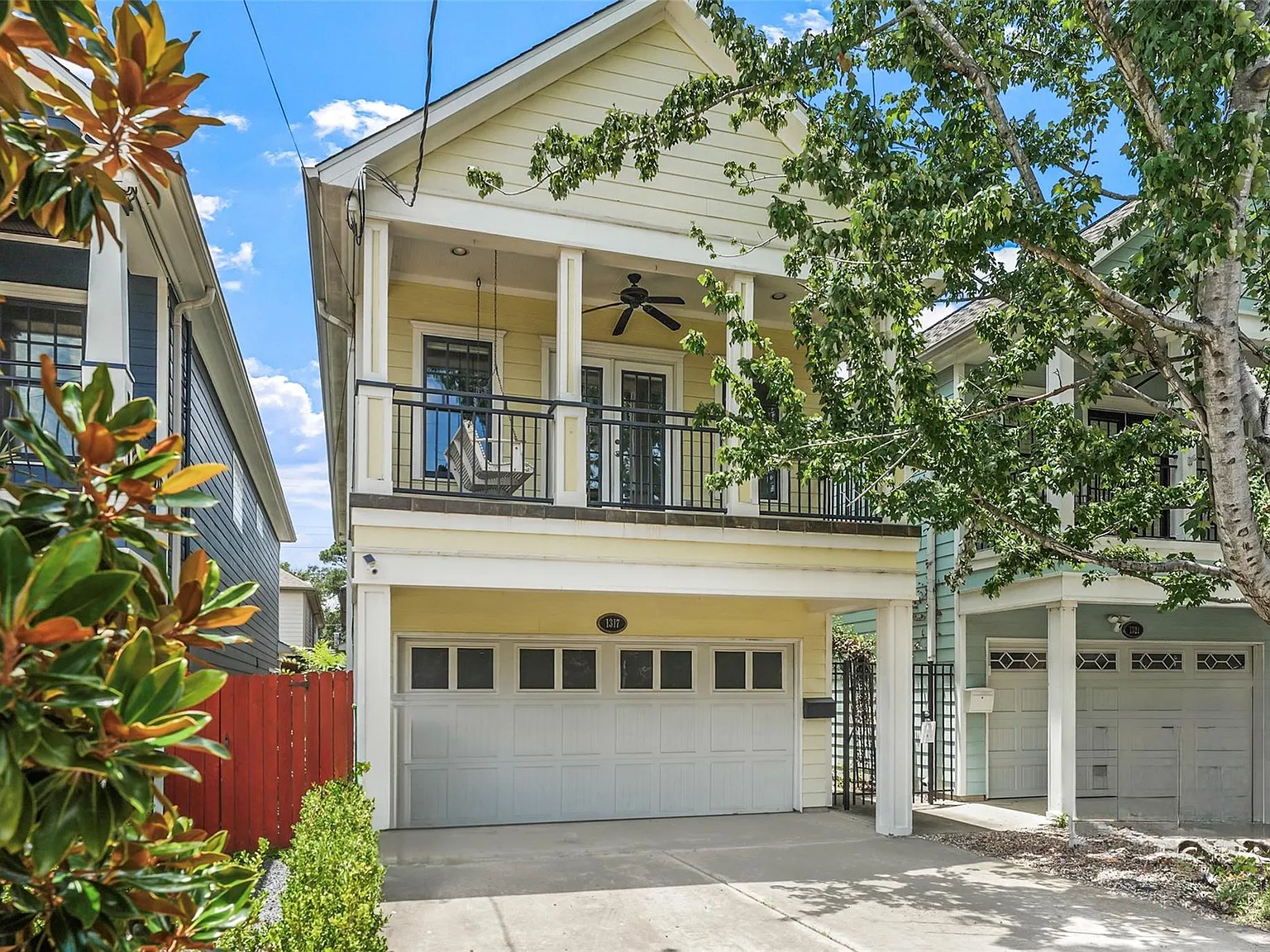 3 bed, 2.5 bath, 1918 sqft, $3,350 — Photo 1