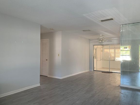 5th image of 955 NW 69TH Avenue