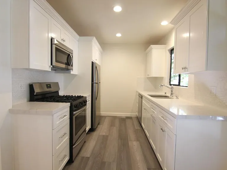1523 S Wooster St #4 — Photo 15