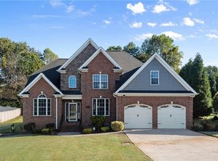 1842 Grove Pines Ct, Kernersville, NC 27284