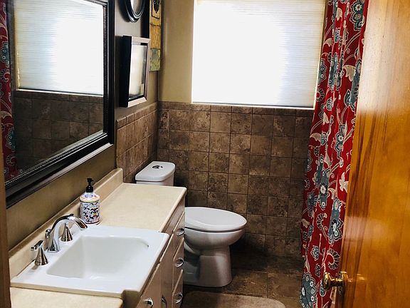 3rd image of 2387 E Blaine Ave