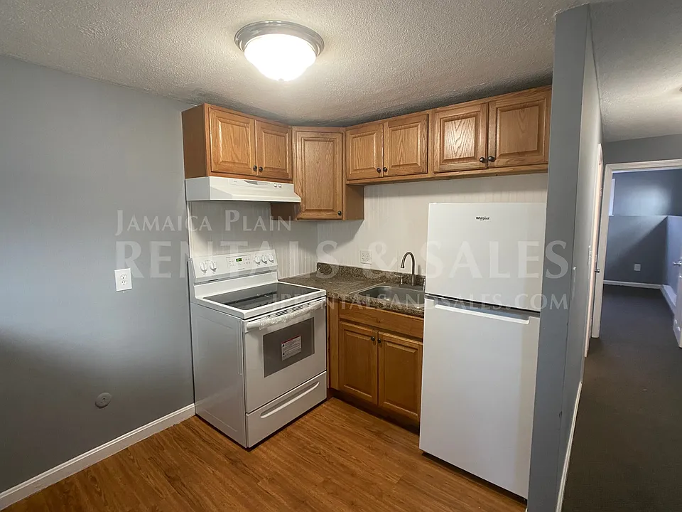 15 Pinedale Rd #4