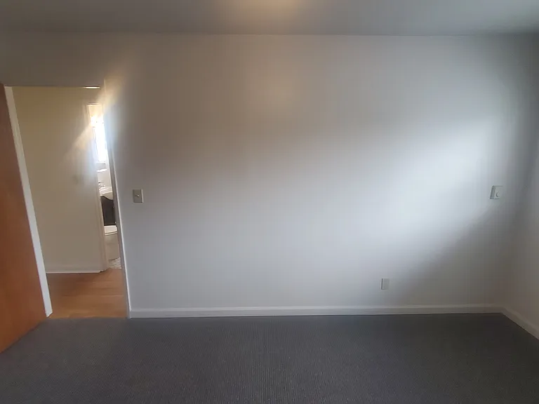 1201 NE 52nd St #11 — Photo 7