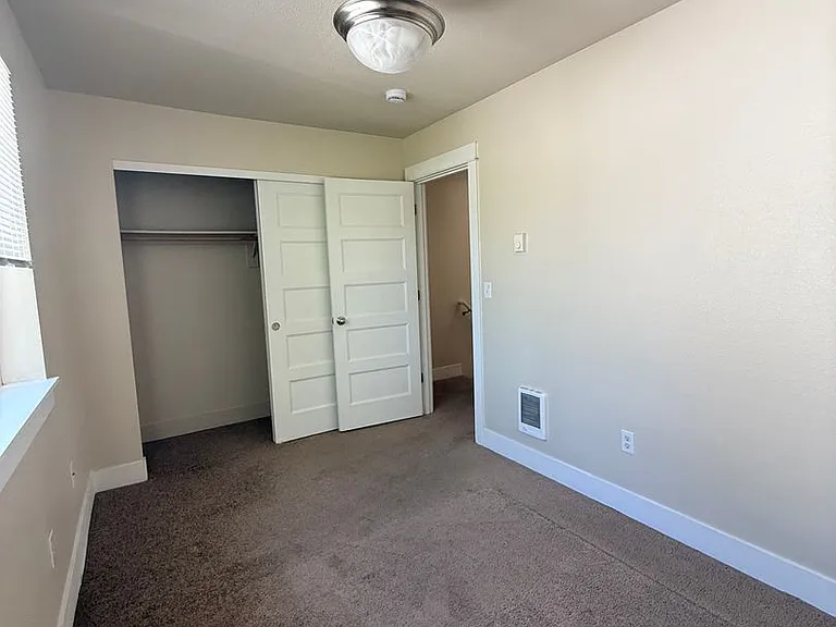 8527-8539 SE Clinton 7 plex — Photo 8