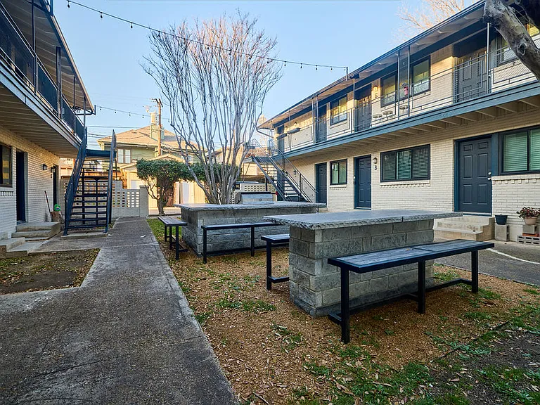 5639 Matalee Ave #E — Photo 11