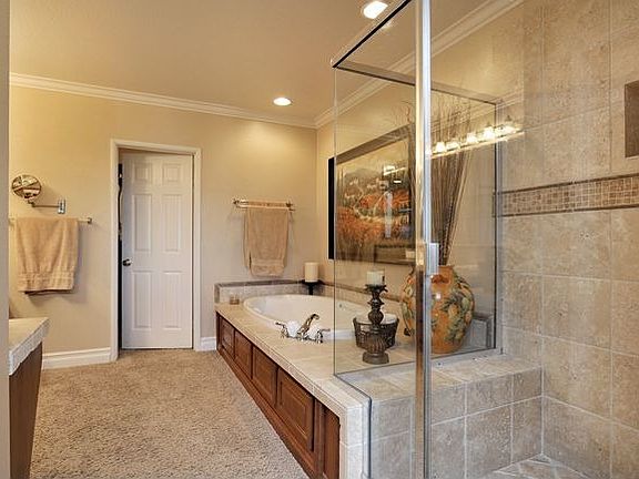 Master Bathroom.