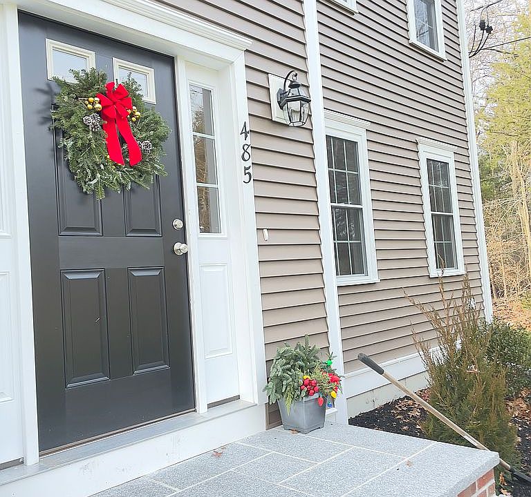 1st image of 485 Pearl St