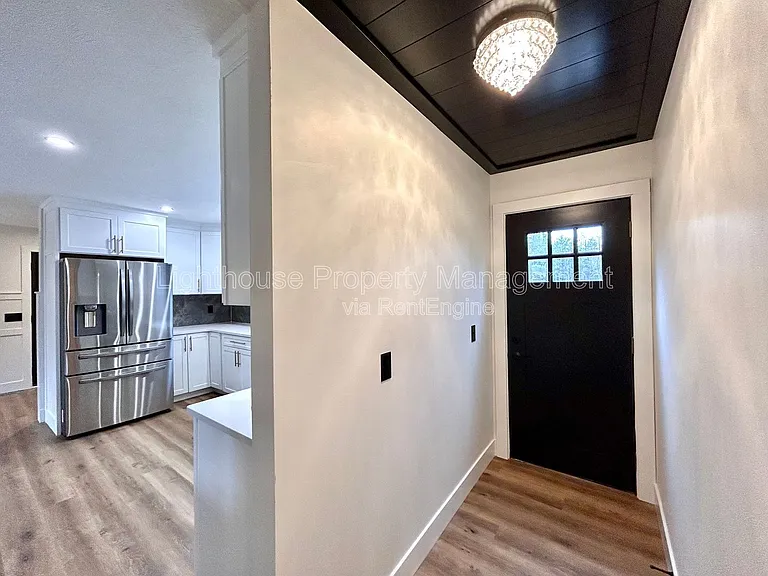1505 N Green Creek Rd — Photo 8