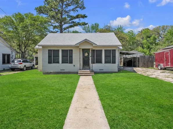 3017 Pueblo Trl, Lake Worth, TX 76135