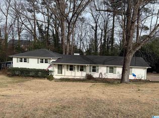2505 Woodmere Dr, Vestavia Hills, AL 35226