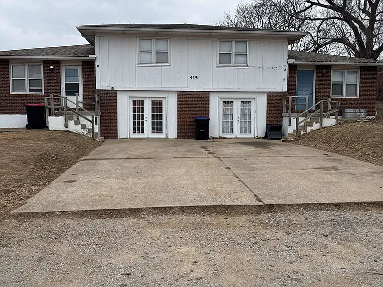 415 W King St #A — Photo 2