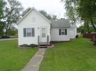 4018 E Kellar St, Demotte, IN 46310