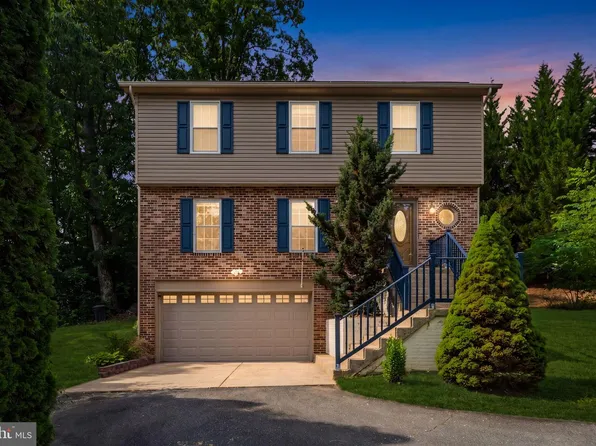 18252 Linton Ct, Dumfries, VA 22026