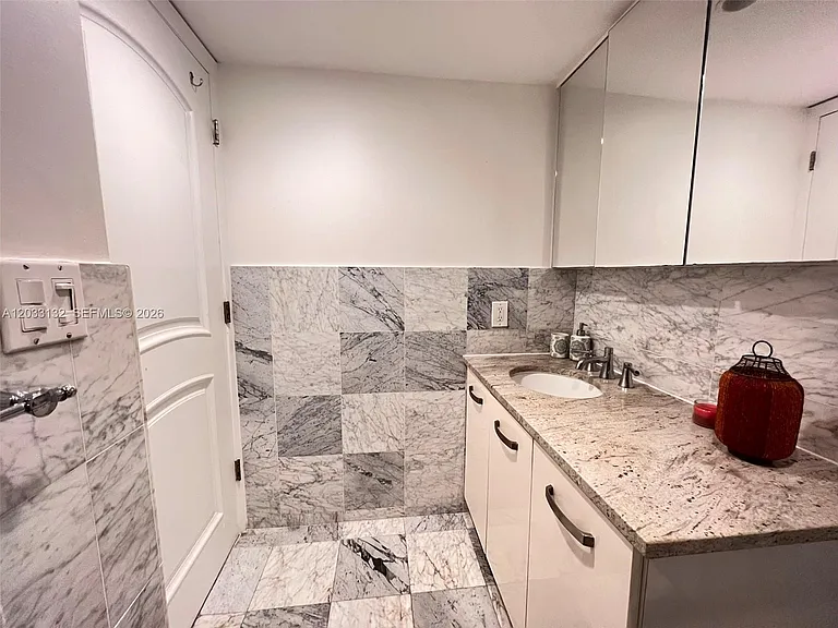 8911 Collins Ave #605 — Photo 11
