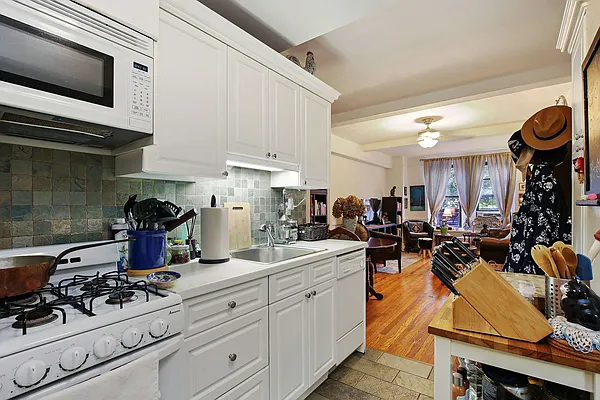 Rented by 9 Realty NYC | media 24