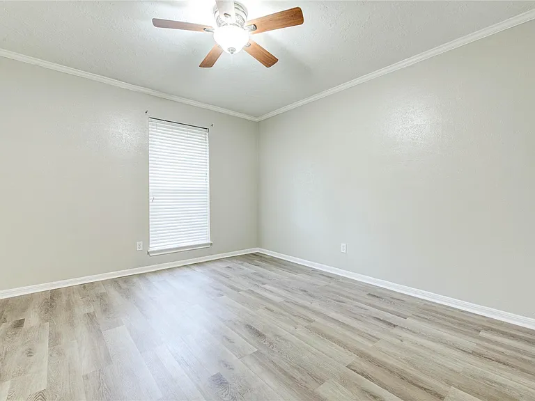 2126 Fir Springs Dr — Photo 13