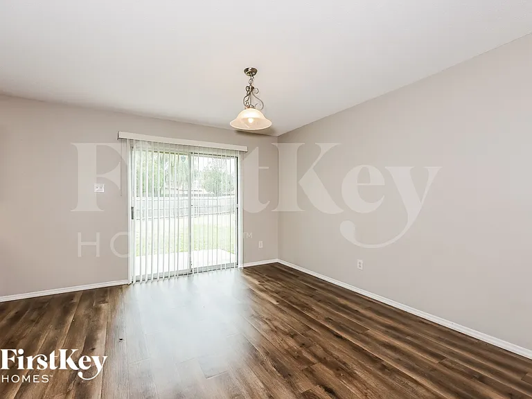 920 Dove Meadows Dr — Photo 5