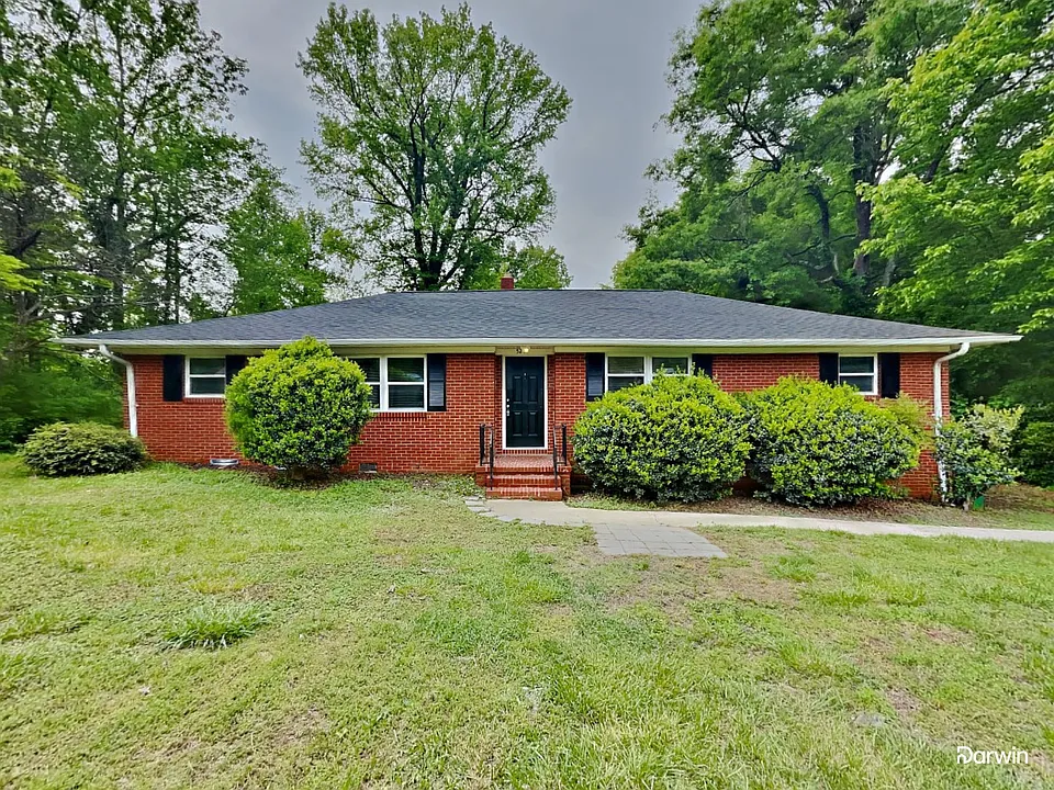 5201 Pinebrook Dr