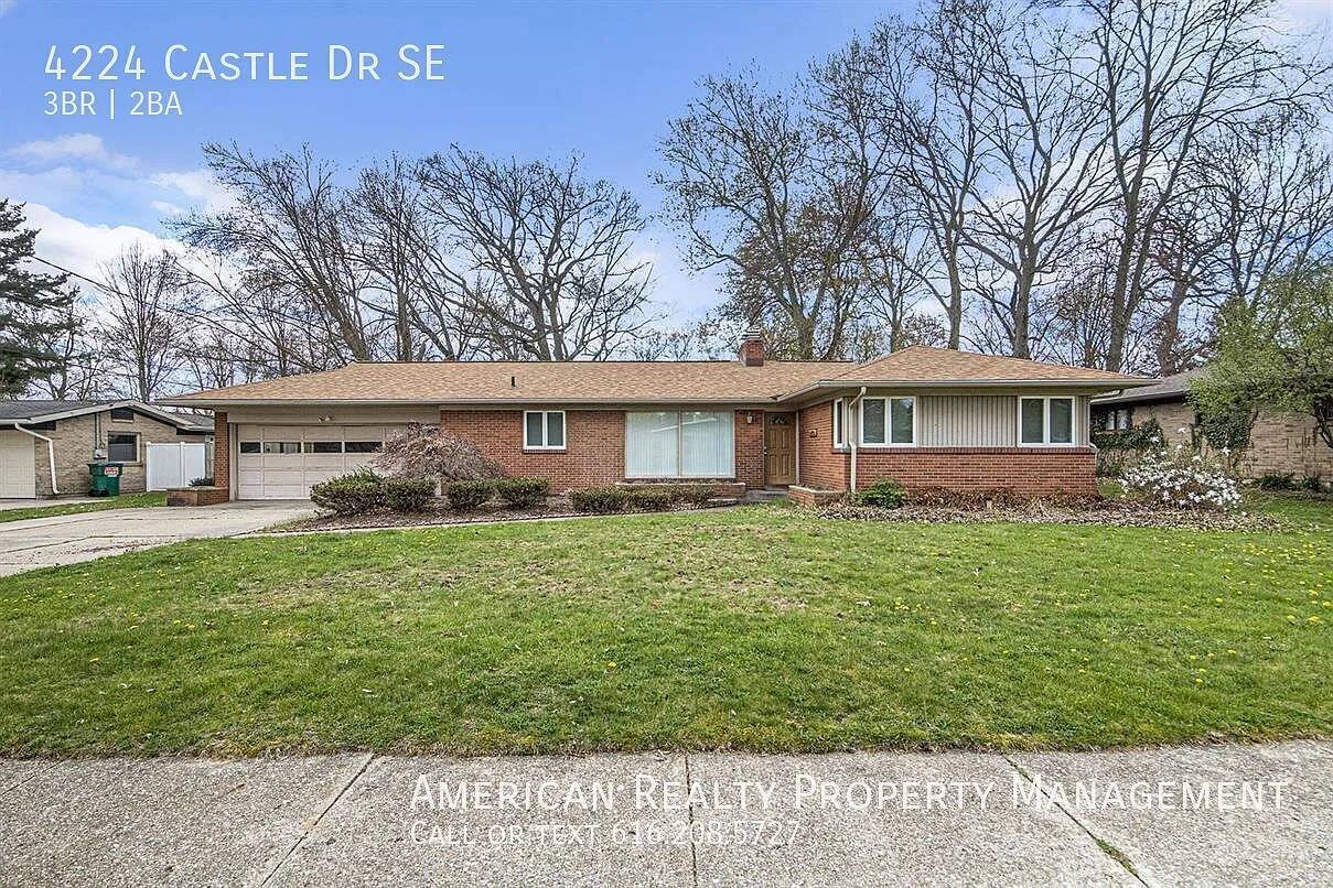 3 bed, 1.5 bath, 1118 sqft, $2,300 — Photo 1