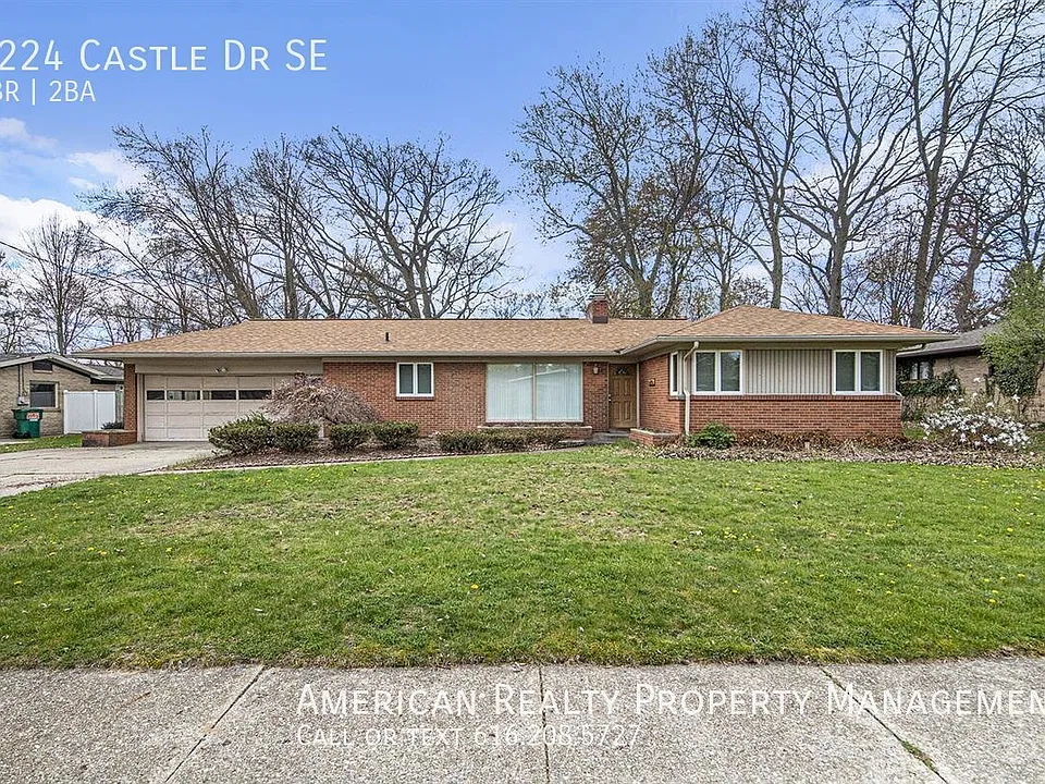 4224 Castle Dr SE