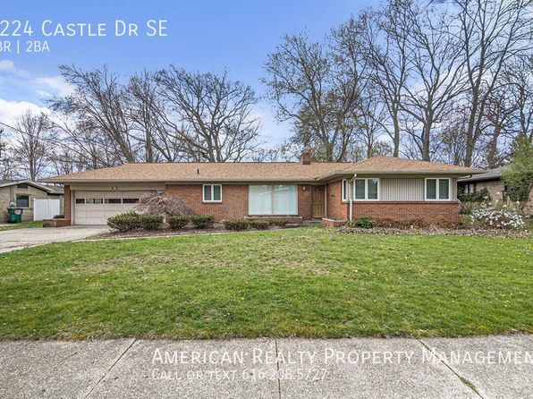 4224 Castle Dr SE