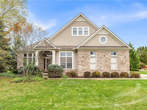 404 Saint Andrews Ln, Cleveland, OH 44147