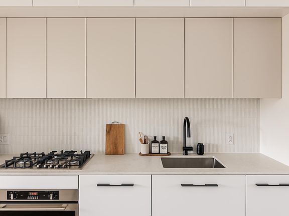 4th image of 3493 Commercial St #303