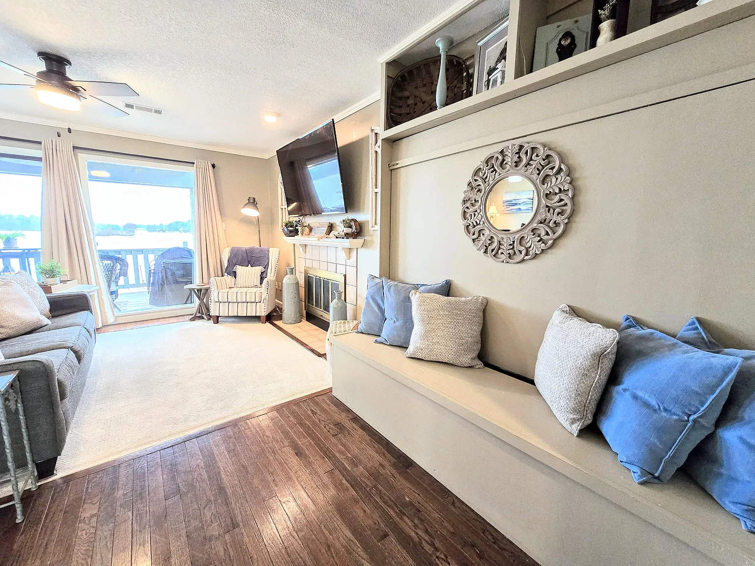 1 bed, 748 sqft, $1,900 — Photo 4