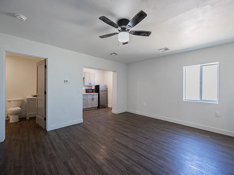 2802 N 36th St, Phoenix Az — Photo 6