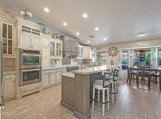 3248 E Cedarwood Ln, Phoenix, AZ 85048