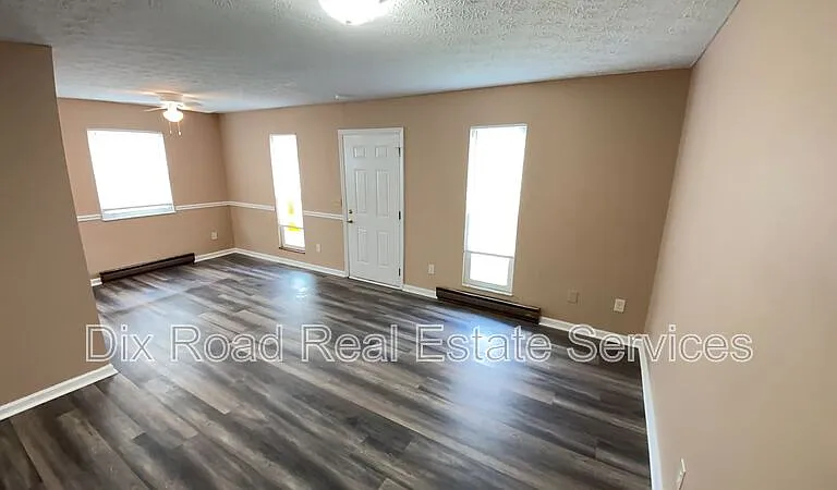 1107 Hunt Ave — Photo 6