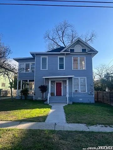 420 W Magnolia Ave Photo 1