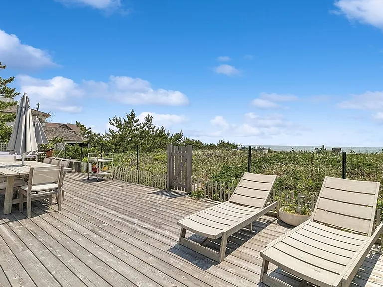 323 Marine Blvd — Photo 30