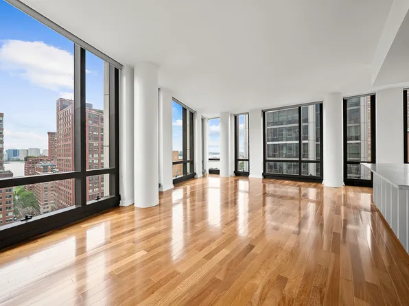 101 Warren Street image 11 of 19