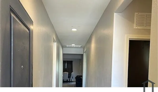 4822 S 113th Ave — Photo 3