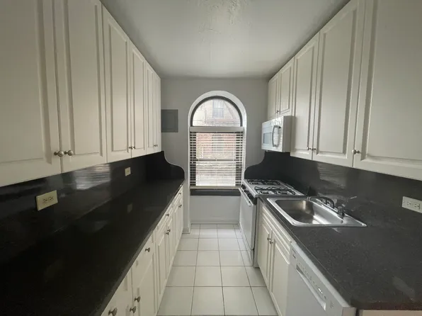 2728 Henry Hudson Parkway image 6 of 12