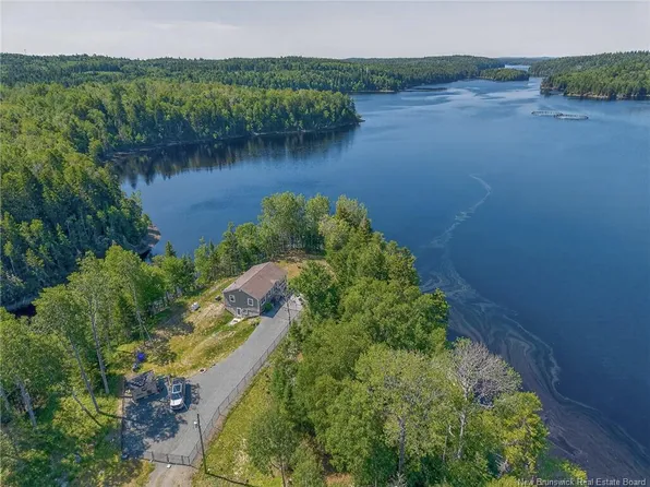 230 Mealey Rd, Pennfield, NB E5H 0B1