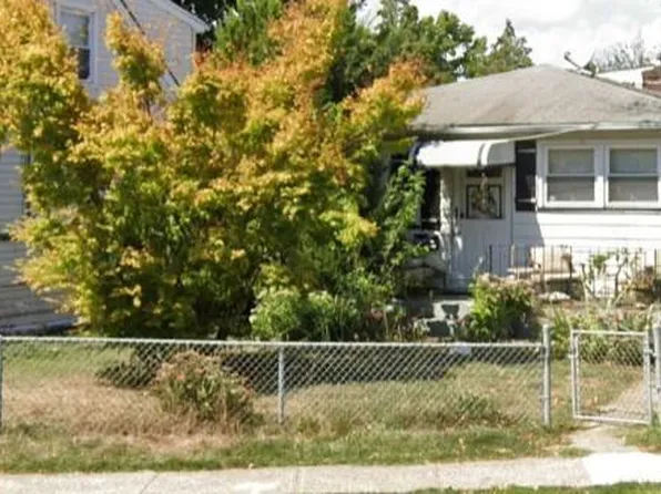 51 Brielle Ave, Staten Island, NY 10314