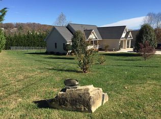 105 H R King Rd, Gray, TN 37615