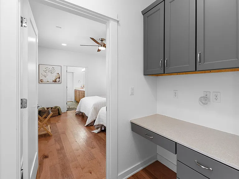 4408 Banister Ln #B — Photo 15