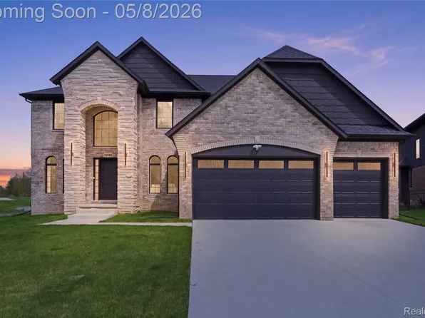 56056 Barnes Ct, Macomb, MI 48042