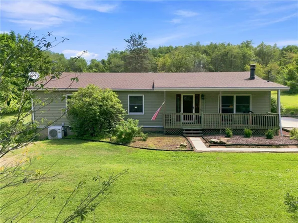 142 Willow Rd, Avella, PA 15312