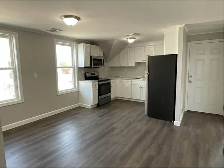 25 Buffinton St #3 — Photo 7