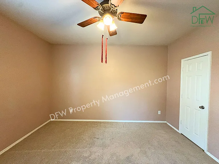 9709 Gessner Dr — Photo 11