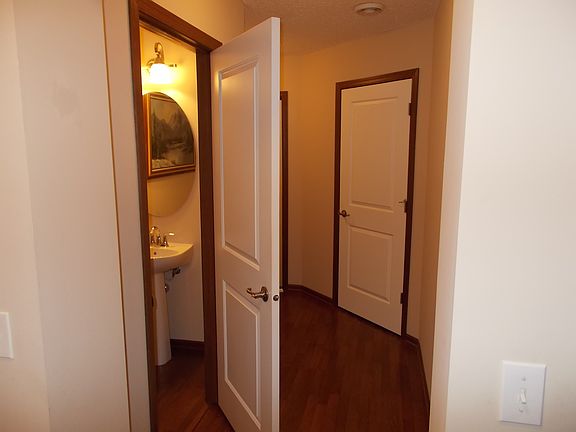 Mudroom & Powder Room