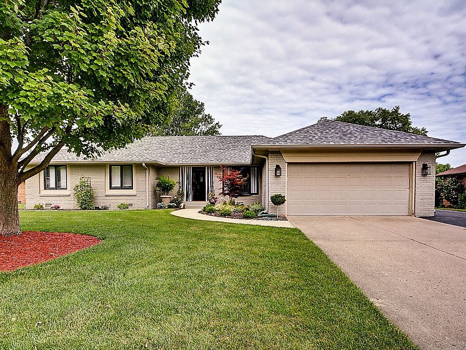 1st image of 8426 Gallant Fox Dr