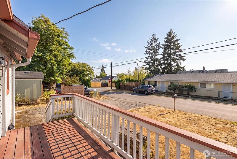 2nd image of 1305 Z Street