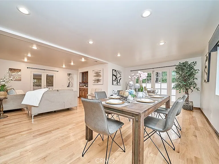 503 Longden Dr — Photo 13
